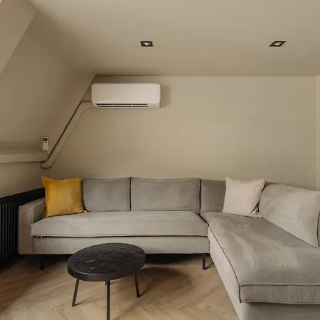 Apartment De Ooievaar *