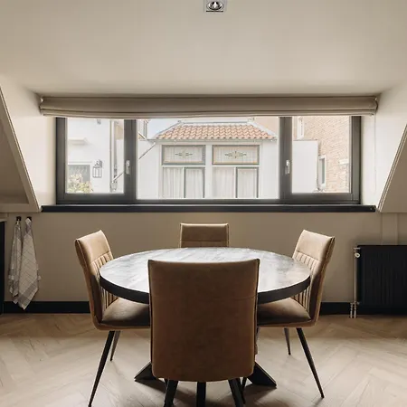 De Ooievaar * Naarden