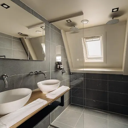 De Ooievaar Нарден